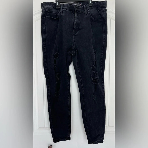 Torrid Sky High‎ Skinny Distressed Jeans - Picture 1 of 6
